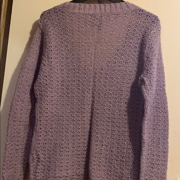 Womens sweater. - Picture 2 of 3
